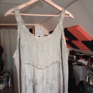 Cute Options dress. Pretty olive green